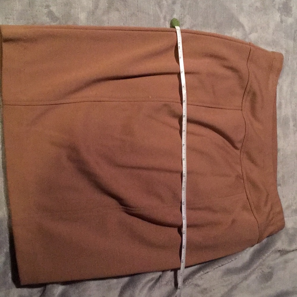Skirt - Picture 3 of 4